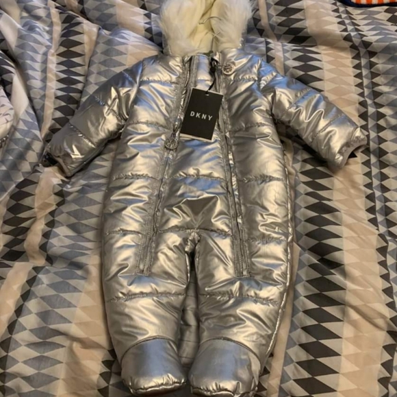 Dkny baby snowsuit silver - Picture 2 of 3